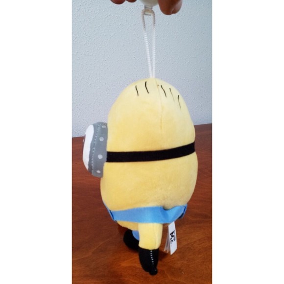 Despicable Me 2 King Bob & Stuart 7''Minion Plush Hang Suction Cup Stuffed Toy - Picture 12 of 12